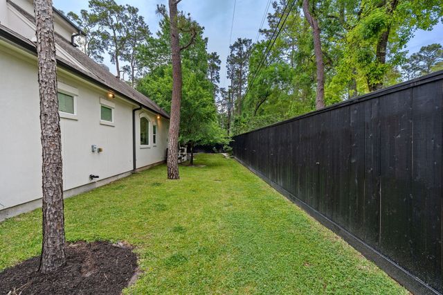 634 Knipp Road, Houston, TX 77024