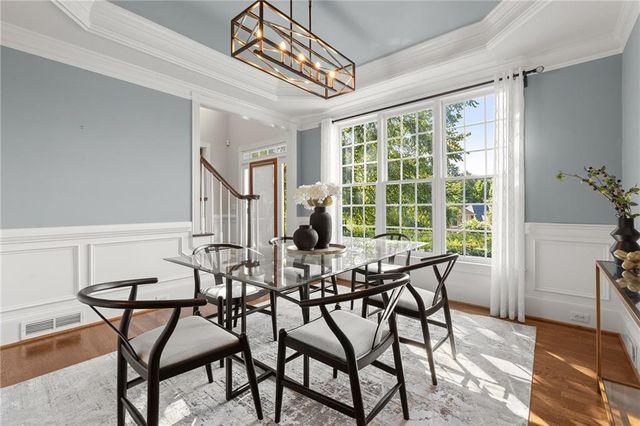 305 Willow Oak Court, Alpharetta, GA 30005