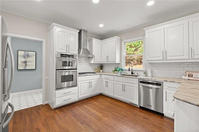 305 Willow Oak Court, Alpharetta, GA 30005