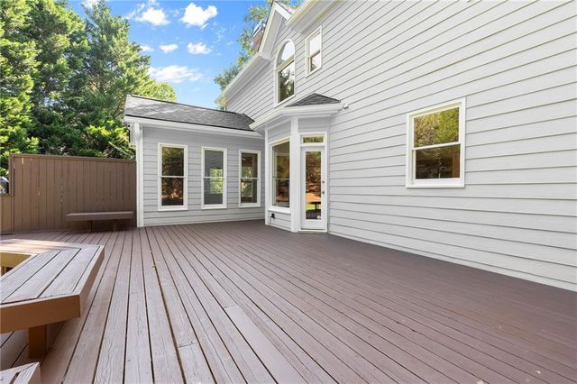 305 Willow Oak Court, Alpharetta, GA 30005