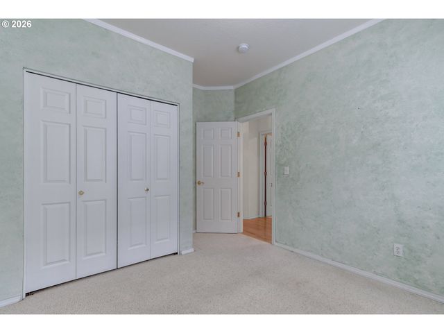 724 Ne PACIFIC Dr, Fairview, OR 97024