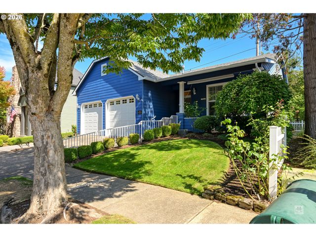 724 Ne PACIFIC Dr, Fairview, OR 97024