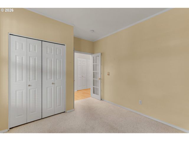 724 Ne PACIFIC Dr, Fairview, OR 97024