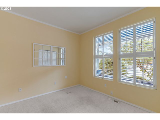 724 Ne PACIFIC Dr, Fairview, OR 97024