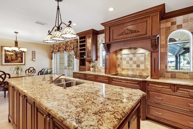 2700 NE 23RD Street, Pompano Beach, FL 33062