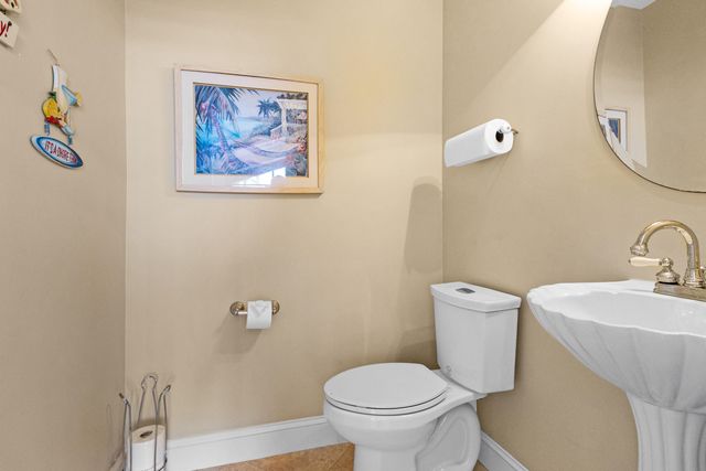 2700 NE 23RD Street, Pompano Beach, FL 33062