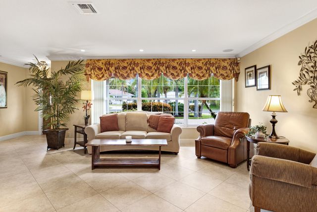 2700 NE 23RD Street, Pompano Beach, FL 33062