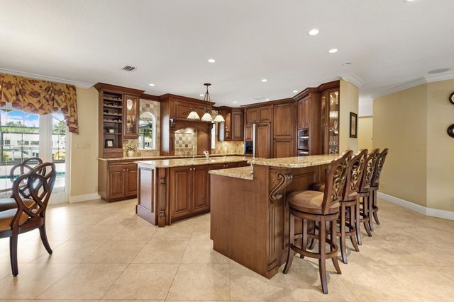 2700 NE 23RD Street, Pompano Beach, FL 33062