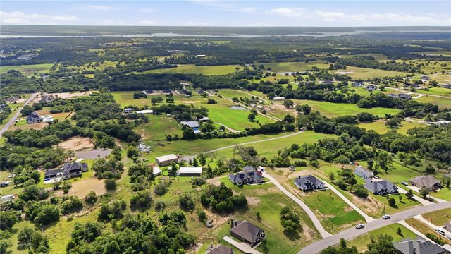 248 Scenic Wood Drive, Reno, TX 76020