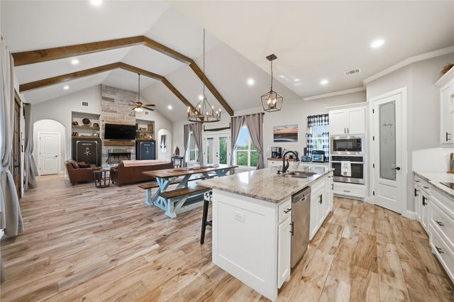 248 Scenic Wood Drive, Reno, TX 76020