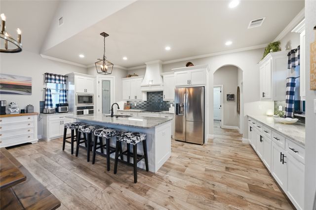 248 Scenic Wood Drive, Reno, TX 76020