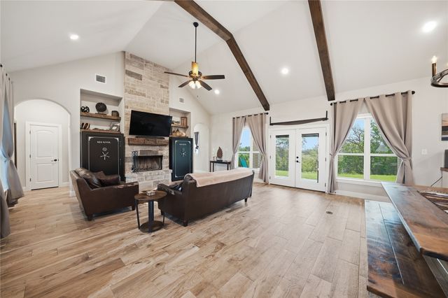 248 Scenic Wood Drive, Reno, TX 76020