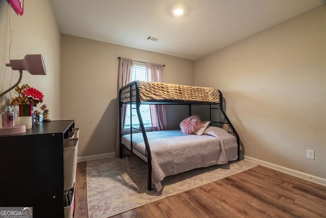 735 Walnut Creek Circle, Pendergrass, GA 30567