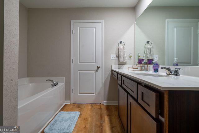 735 Walnut Creek Circle, Pendergrass, GA 30567