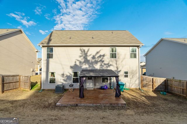 735 Walnut Creek Circle, Pendergrass, GA 30567