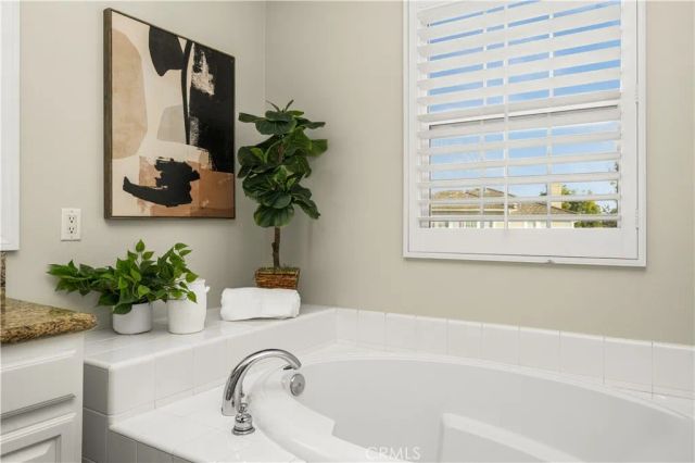 6 Tether Moon, Ladera Ranch, CA 92694