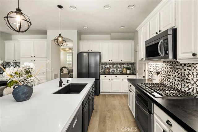 6 Tether Moon, Ladera Ranch, CA 92694
