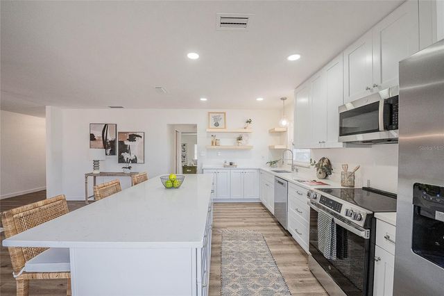 4930 SHARON AVENUE, Lakeland, FL 33812