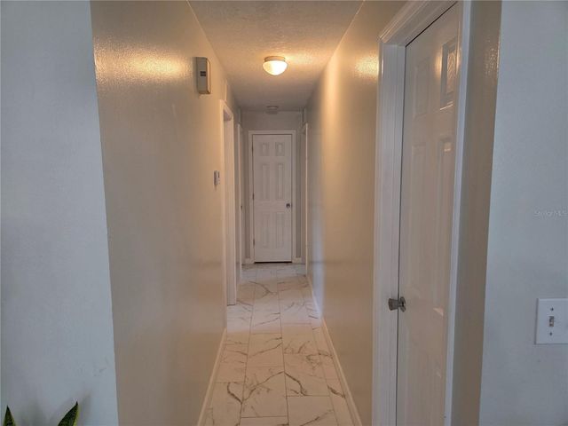 6140 NE 18TH AVENUE, Ocala, FL 34479