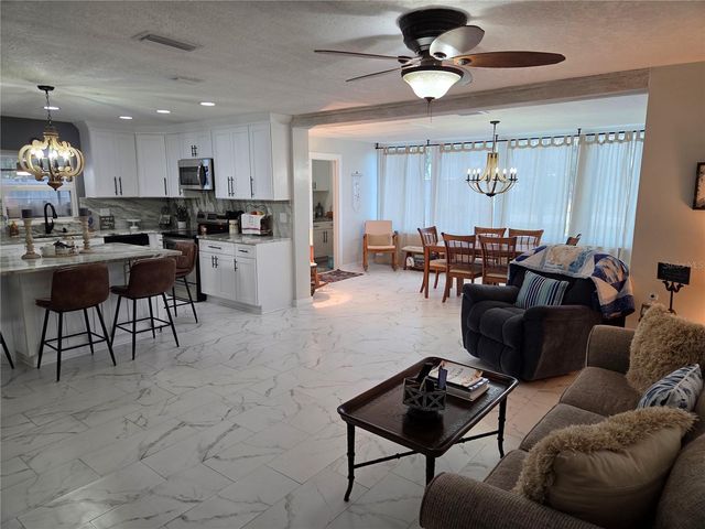 6140 NE 18TH AVENUE, Ocala, FL 34479