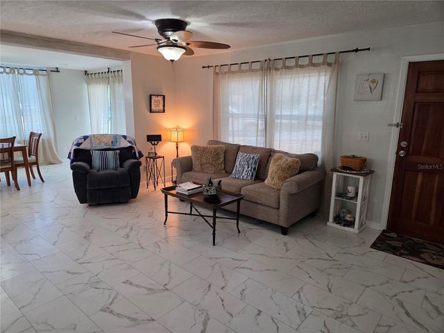 6140 NE 18TH AVENUE, Ocala, FL 34479