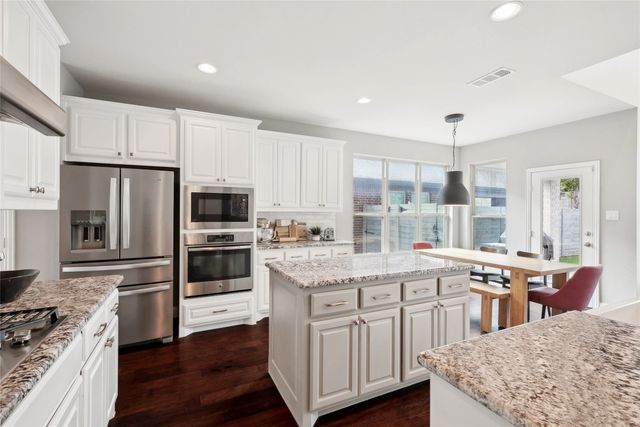 1124 4th Street, Argyle, TX 76226