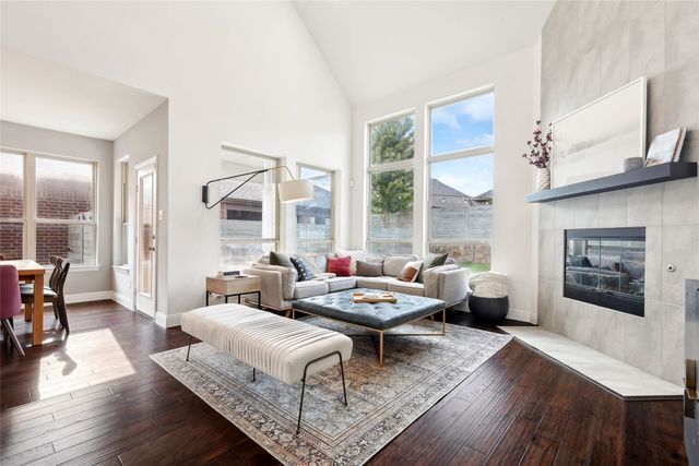 1124 4th Street, Argyle, TX 76226