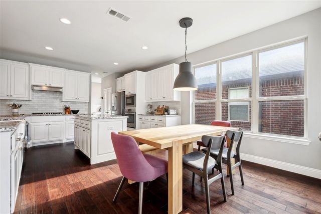 1124 4th Street, Argyle, TX 76226