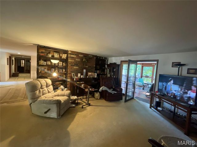 800 S Henderson Street, Salem, MO 65560