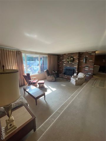 800 S Henderson Street, Salem, MO 65560