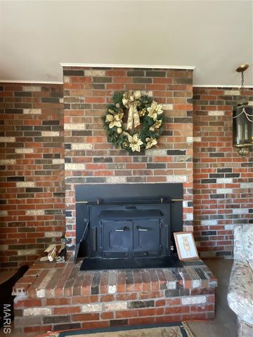 800 S Henderson Street, Salem, MO 65560