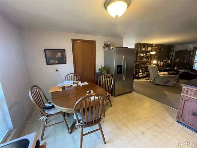 800 S Henderson Street, Salem, MO 65560