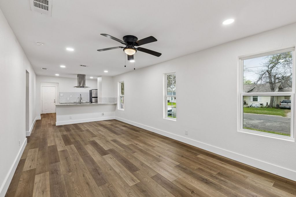 511 Panhandle Street, Denton, TX 76201