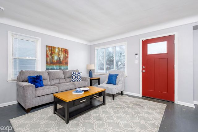 2108 E 4th Street, Royal Oak, MI 48067