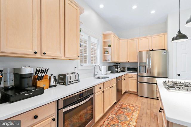 306 TROTTER FARM DR, Rockville, MD 20850