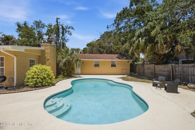 8159 LADOGA Avenue, Jacksonville, FL 32217
