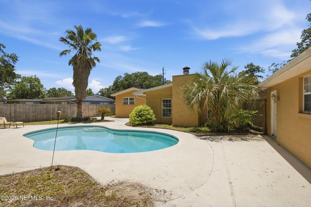 8159 LADOGA Avenue, Jacksonville, FL 32217