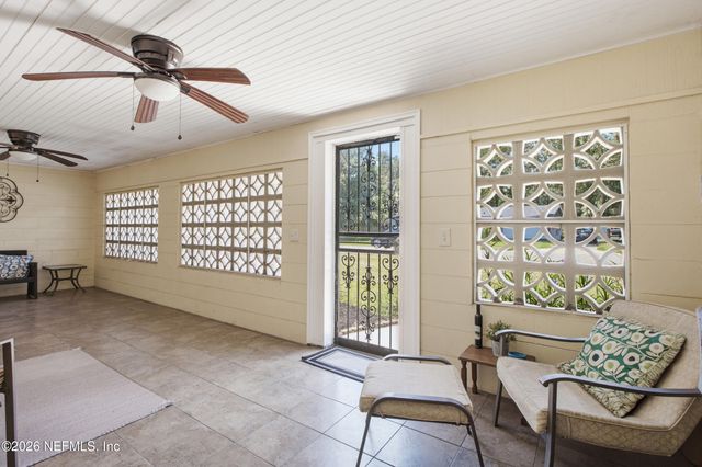 8159 LADOGA Avenue, Jacksonville, FL 32217