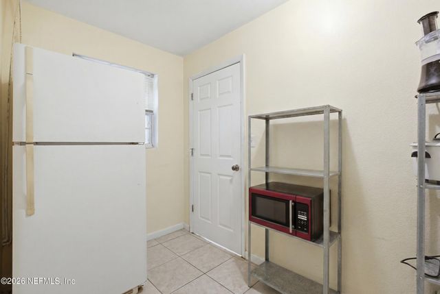 8159 LADOGA Avenue, Jacksonville, FL 32217