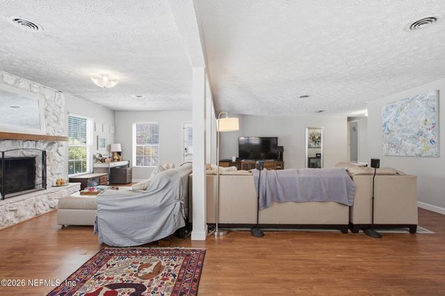 8159 LADOGA Avenue, Jacksonville, FL 32217