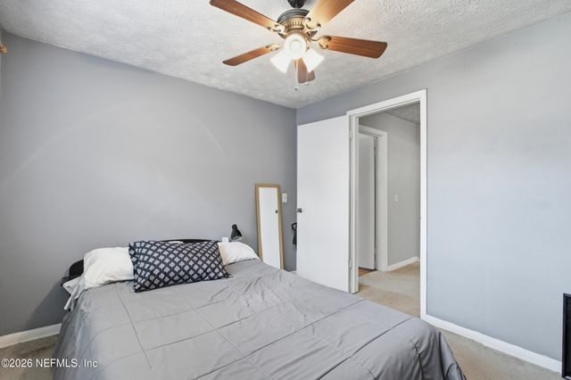 8159 LADOGA Avenue, Jacksonville, FL 32217