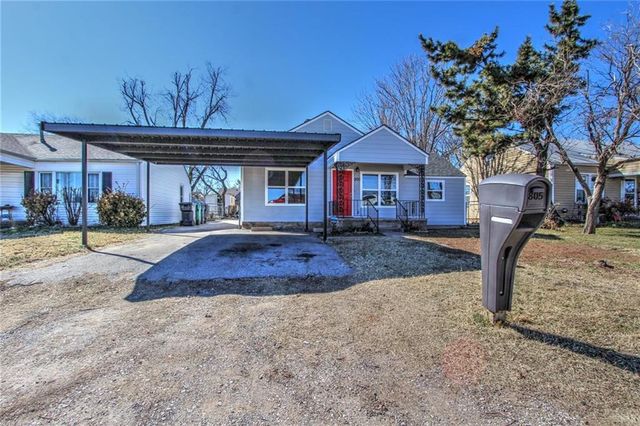 805 N Virginia Drive, Oklahoma City, OK 73107