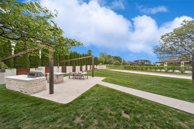 3106 162nd Street, Urbandale, IA 50323