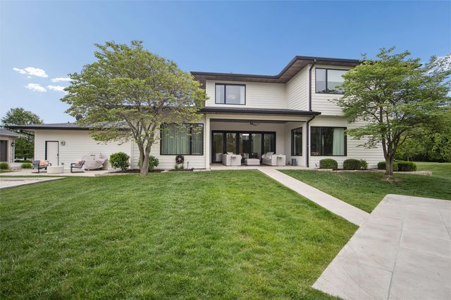 3106 162nd Street, Urbandale, IA 50323