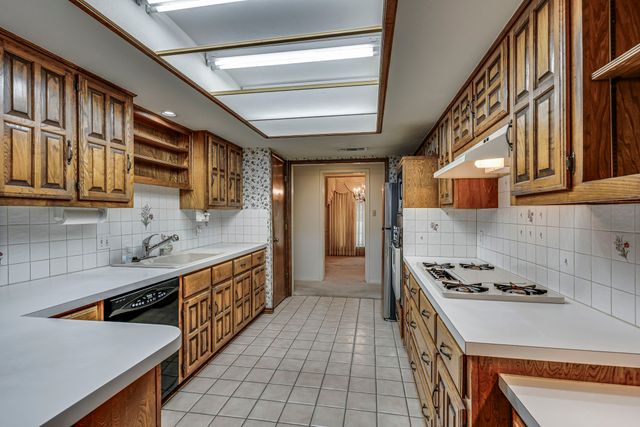 1210 Coventry Lane, Duncanville, TX 75137