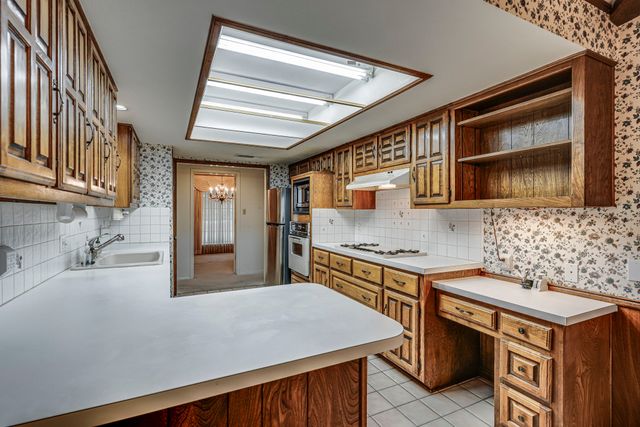 1210 Coventry Lane, Duncanville, TX 75137