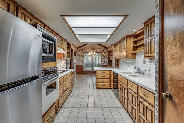 1210 Coventry Lane, Duncanville, TX 75137