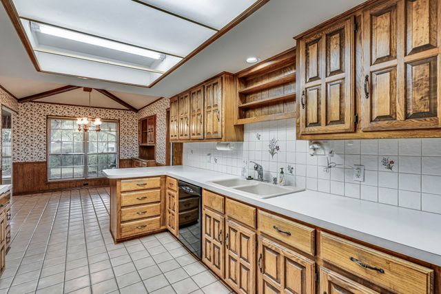 1210 Coventry Lane, Duncanville, TX 75137