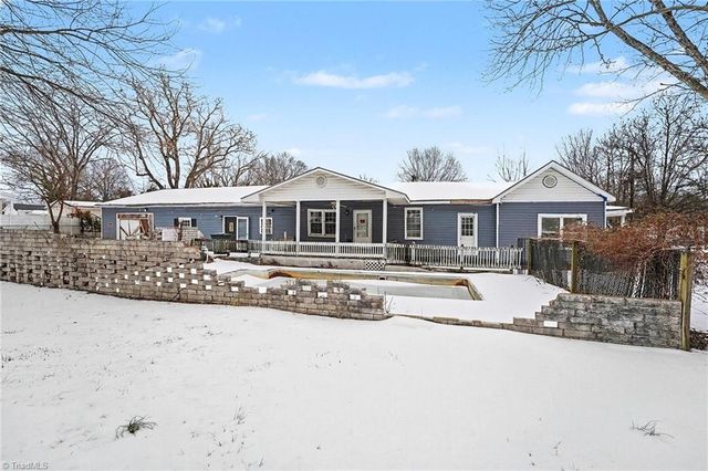 1203 Ridge Avenue, Eden, NC 27288