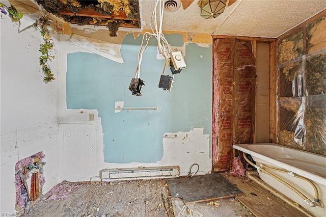 1203 Ridge Avenue, Eden, NC 27288